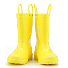 Kids New Fashion Couleur jaune imperméable Nature matériaux Bottes de pluie Easy-On Handles Chaussures